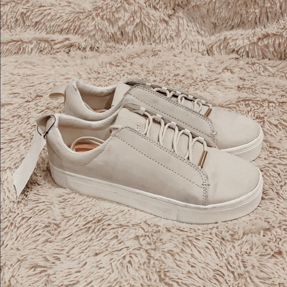 NWT H&M suede sneakers